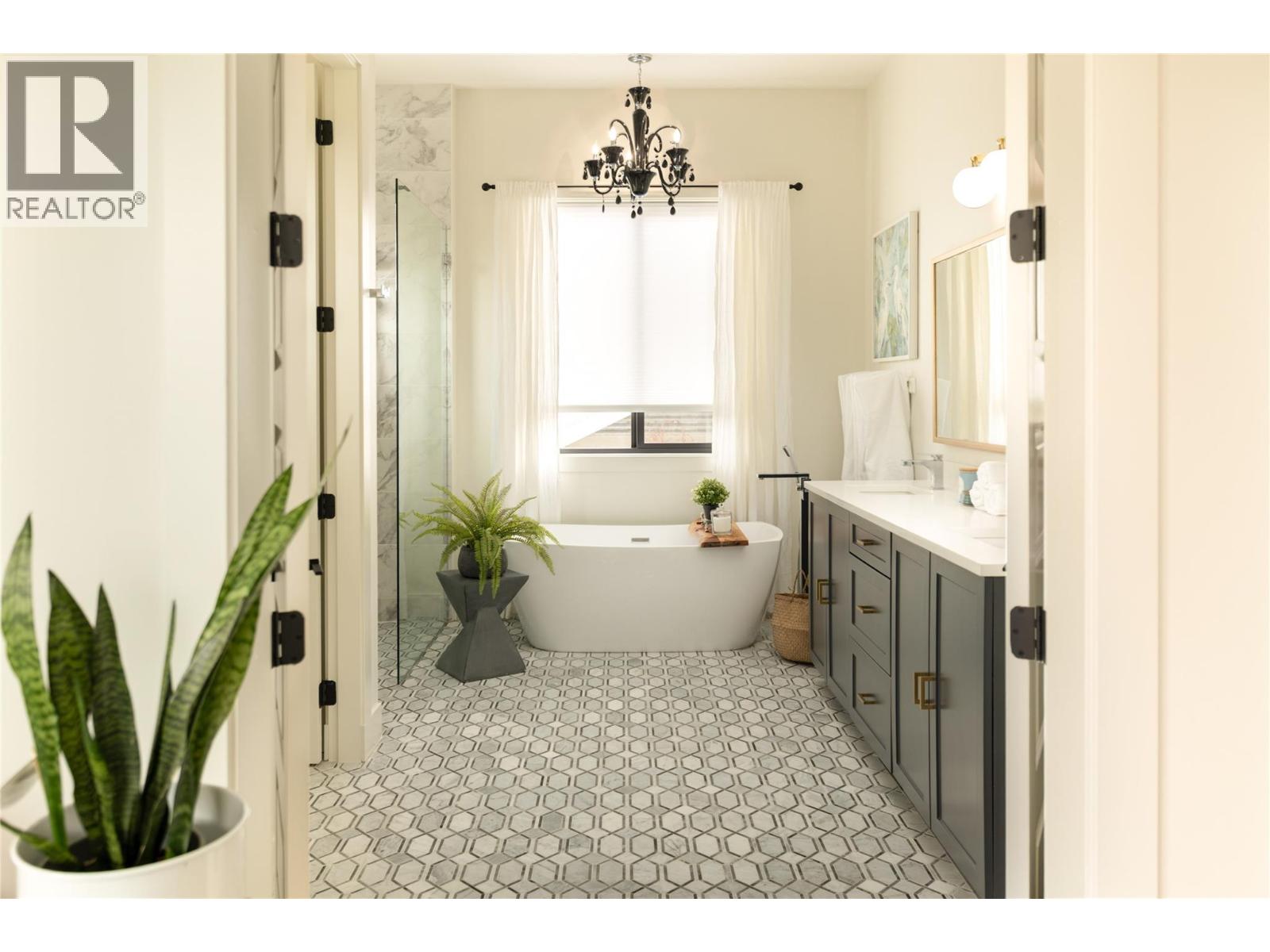 2053 Long Street, Kelowna, British Columbia  V1Y 1L3 - Photo 20 - 10373676