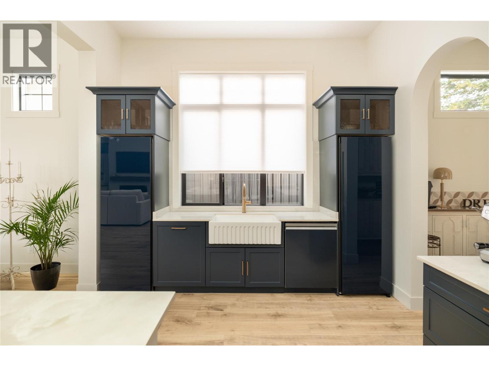 2053 Long Street, Kelowna, British Columbia  V1Y 1L3 - Photo 5 - 10373676