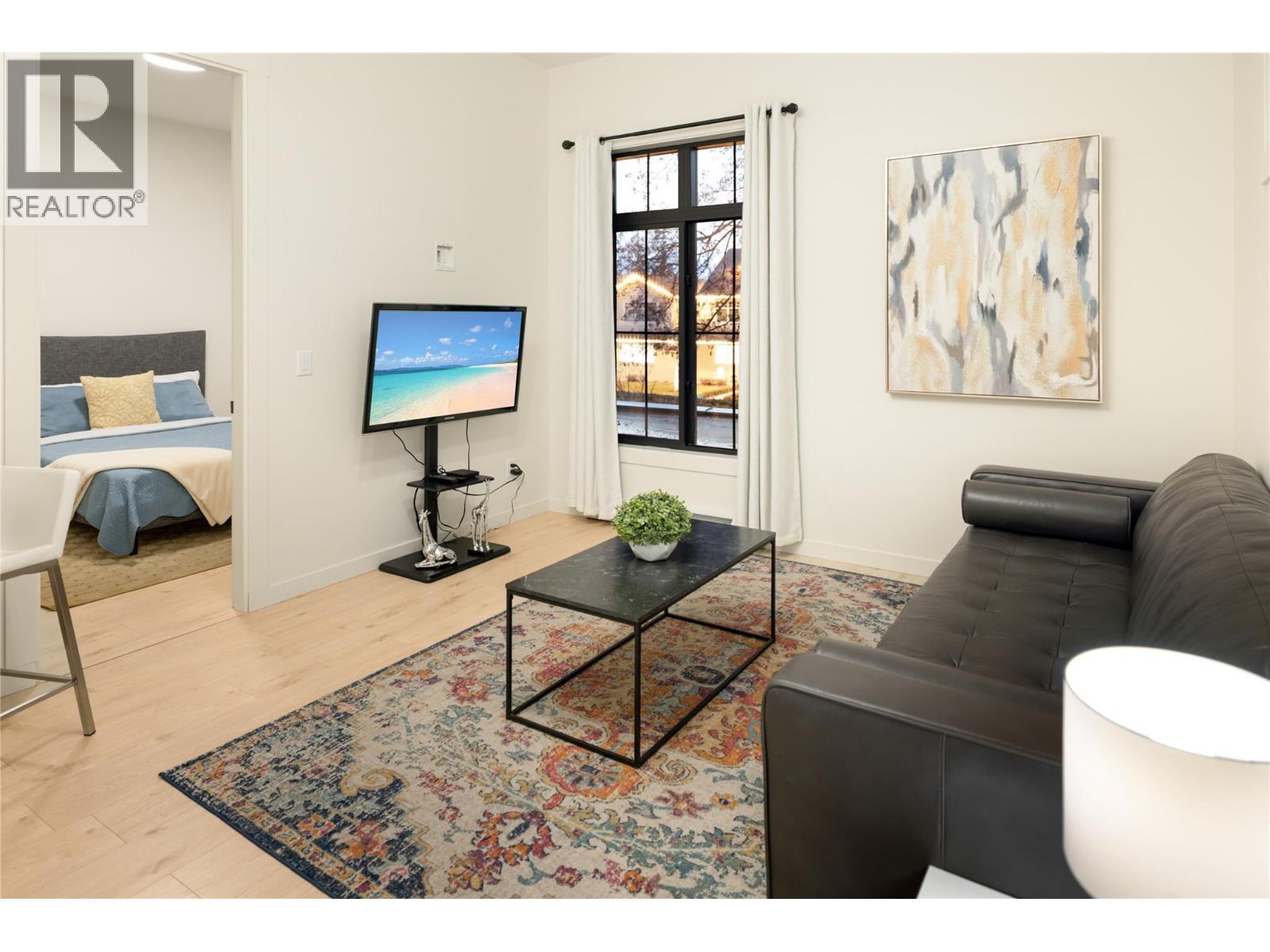 2053 Long Street, Kelowna, British Columbia  V1Y 1L3 - Photo 38 - 10373676