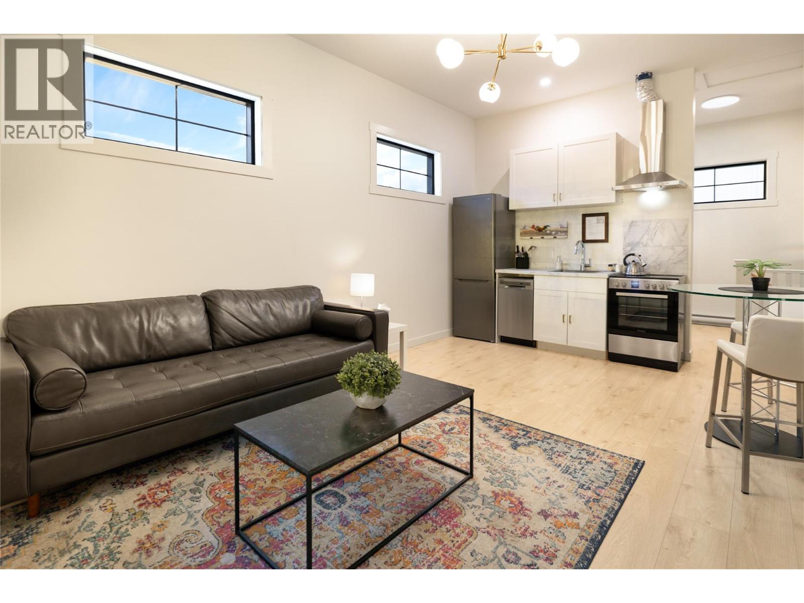 2053 Long Street, Kelowna, British Columbia  V1Y 1L3 - Photo 37 - 10373676