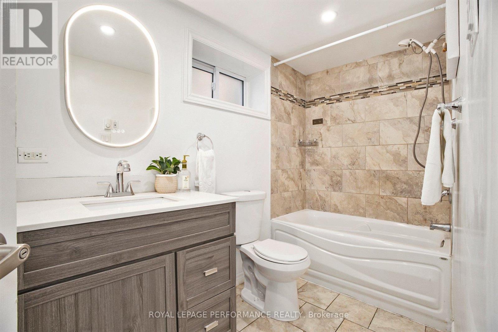 33-B Majestic Drive, Ottawa, Ontario  K2G 1C6 - Photo 8 - X12777006