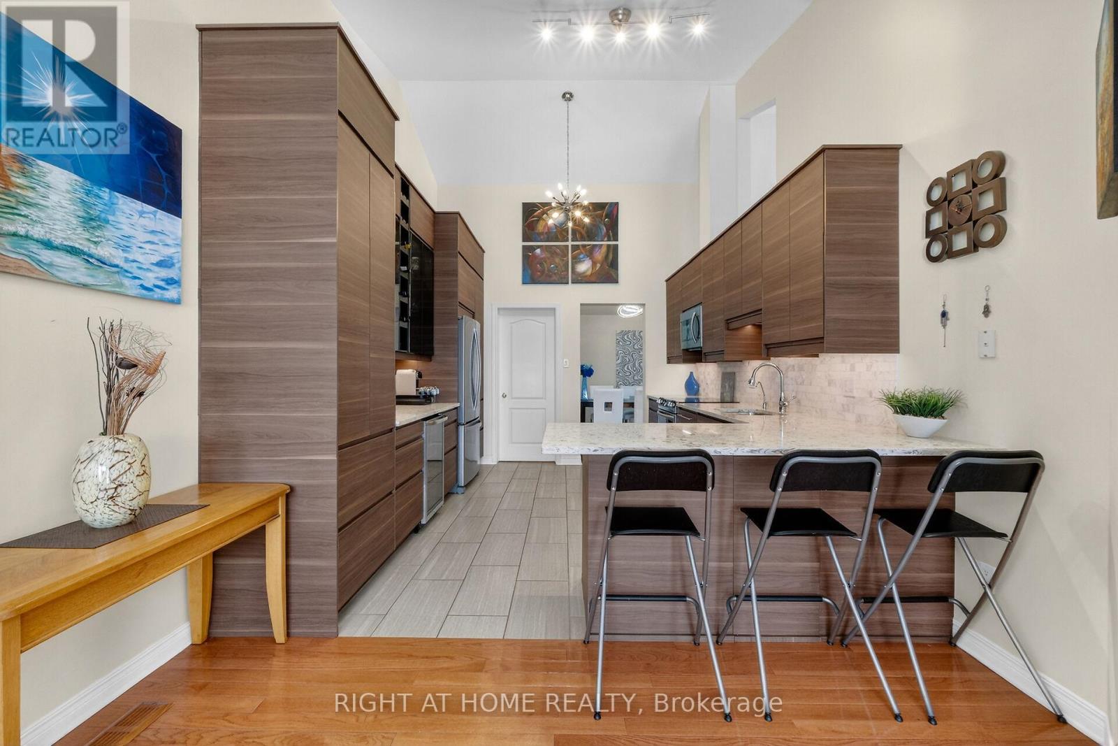 98 Waterthrush Crescent, Ottawa, Ontario  K2M 2V1 - Photo 14 - X12777034