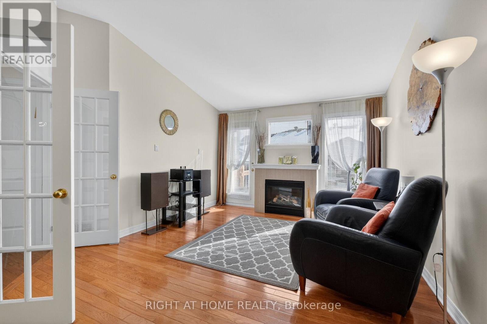 98 Waterthrush Crescent, Ottawa, Ontario  K2M 2V1 - Photo 22 - X12777034