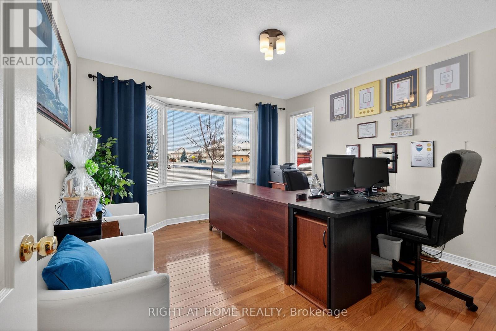 98 Waterthrush Crescent, Ottawa, Ontario  K2M 2V1 - Photo 32 - X12777034