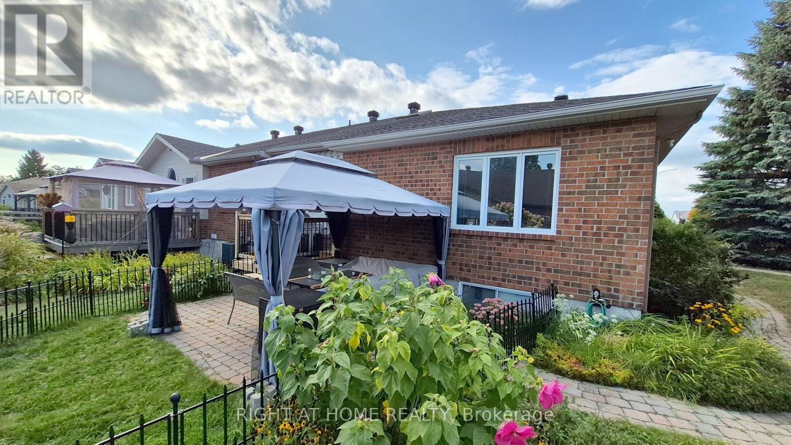 98 Waterthrush Crescent, Ottawa, Ontario  K2M 2V1 - Photo 41 - X12777034