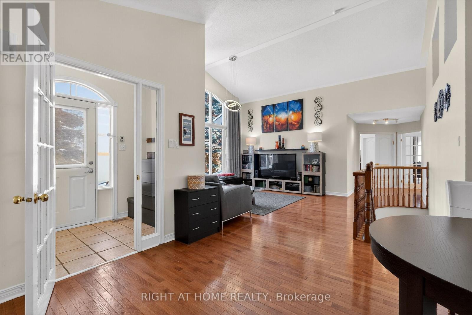 98 Waterthrush Crescent, Ottawa, Ontario  K2M 2V1 - Photo 6 - X12777034