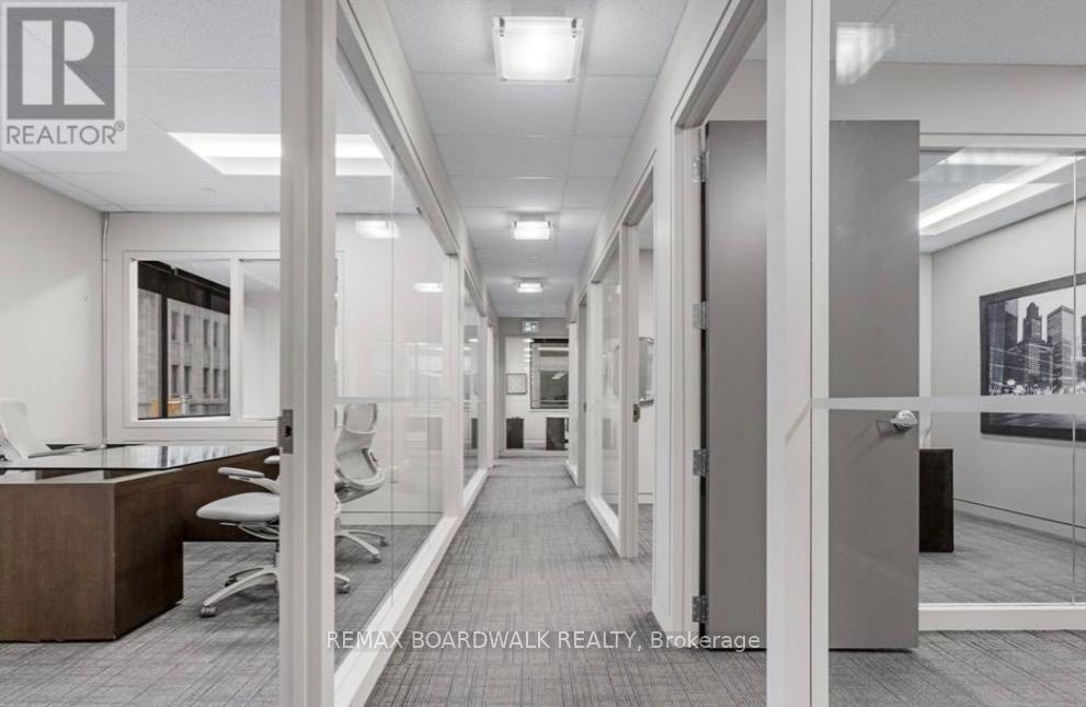 3 - 102 Bank Street, Ottawa, Ontario  K1P 5N4 - Photo 6 - X12777164