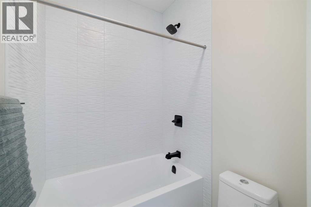 232 West Chestermere Drive, Chestermere, Alberta  T1X 1B2 - Photo 38 - A2285107