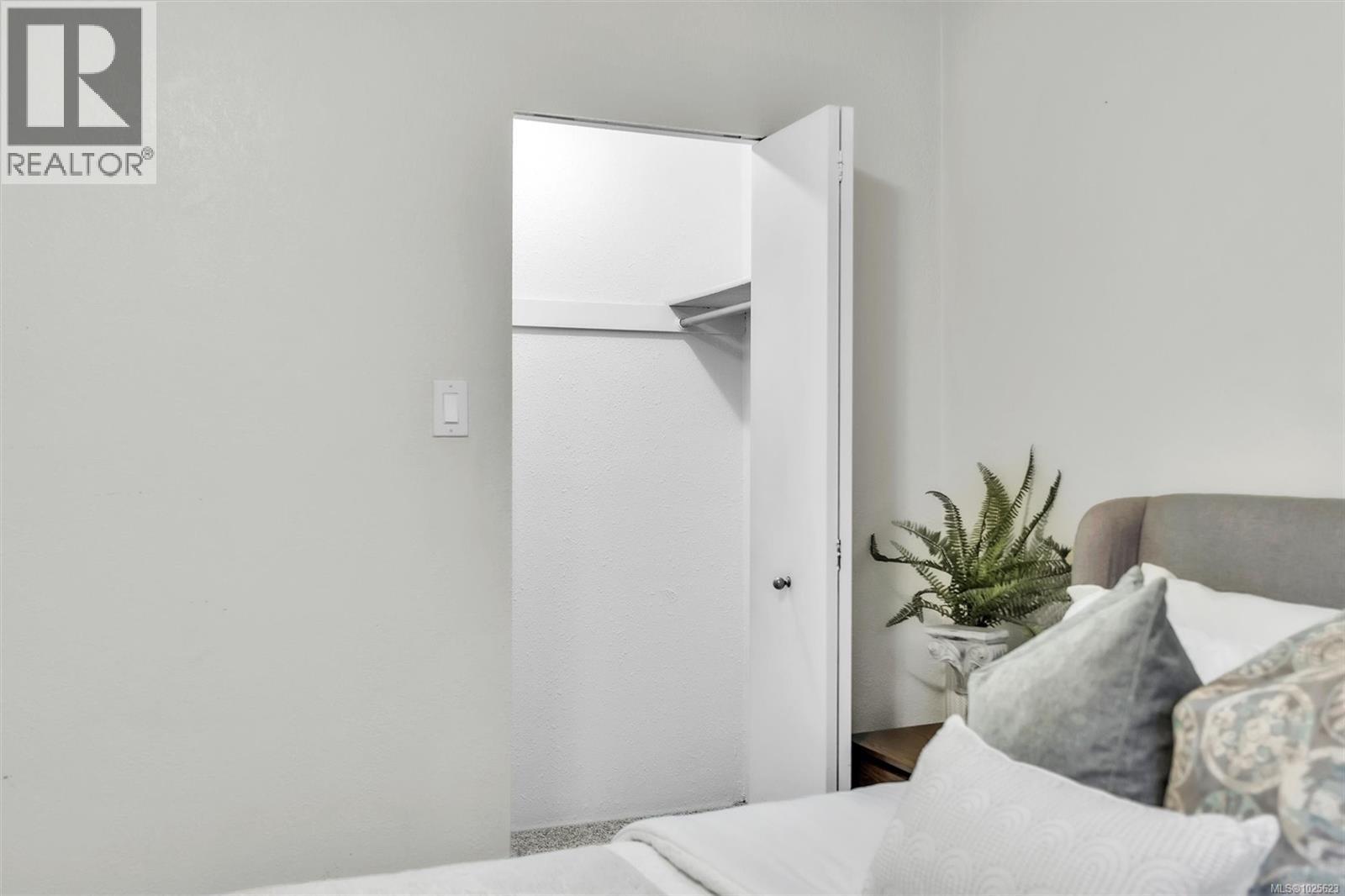 204 1597 Midgard Ave, Saanich, British Columbia  V8P 2Y2 - Photo 7 - 1025623