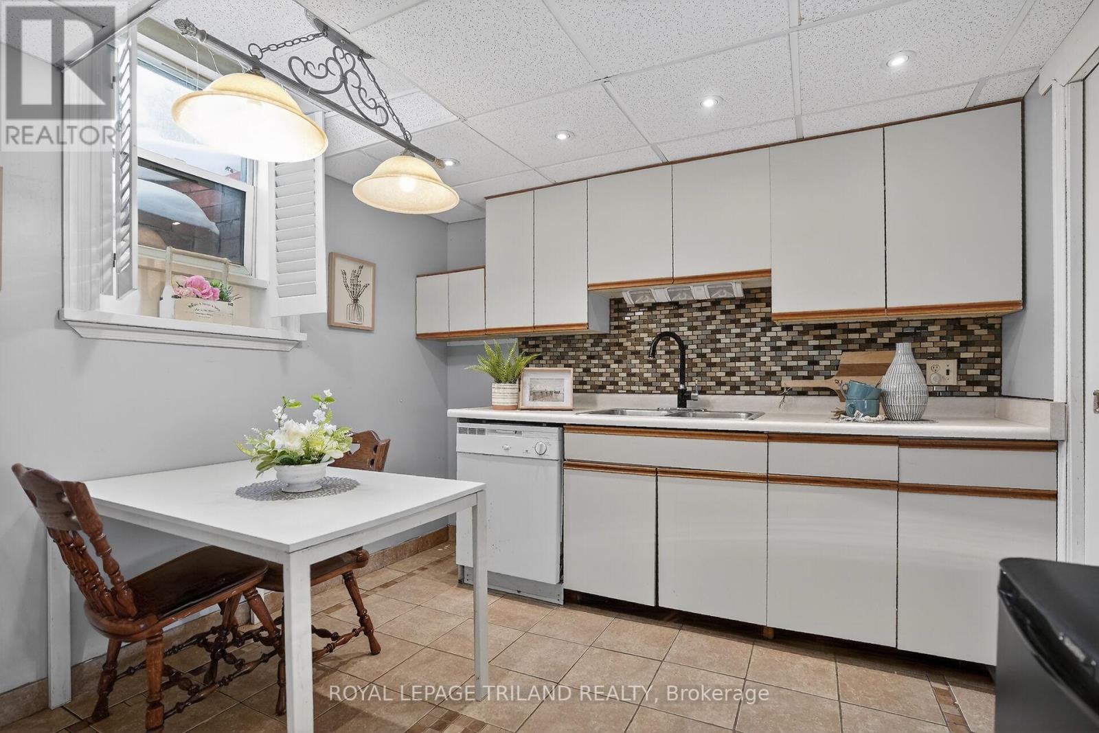 71 Chalfont Road, London North, Ontario  N6H 4Y5 - Photo 35 - X12776052