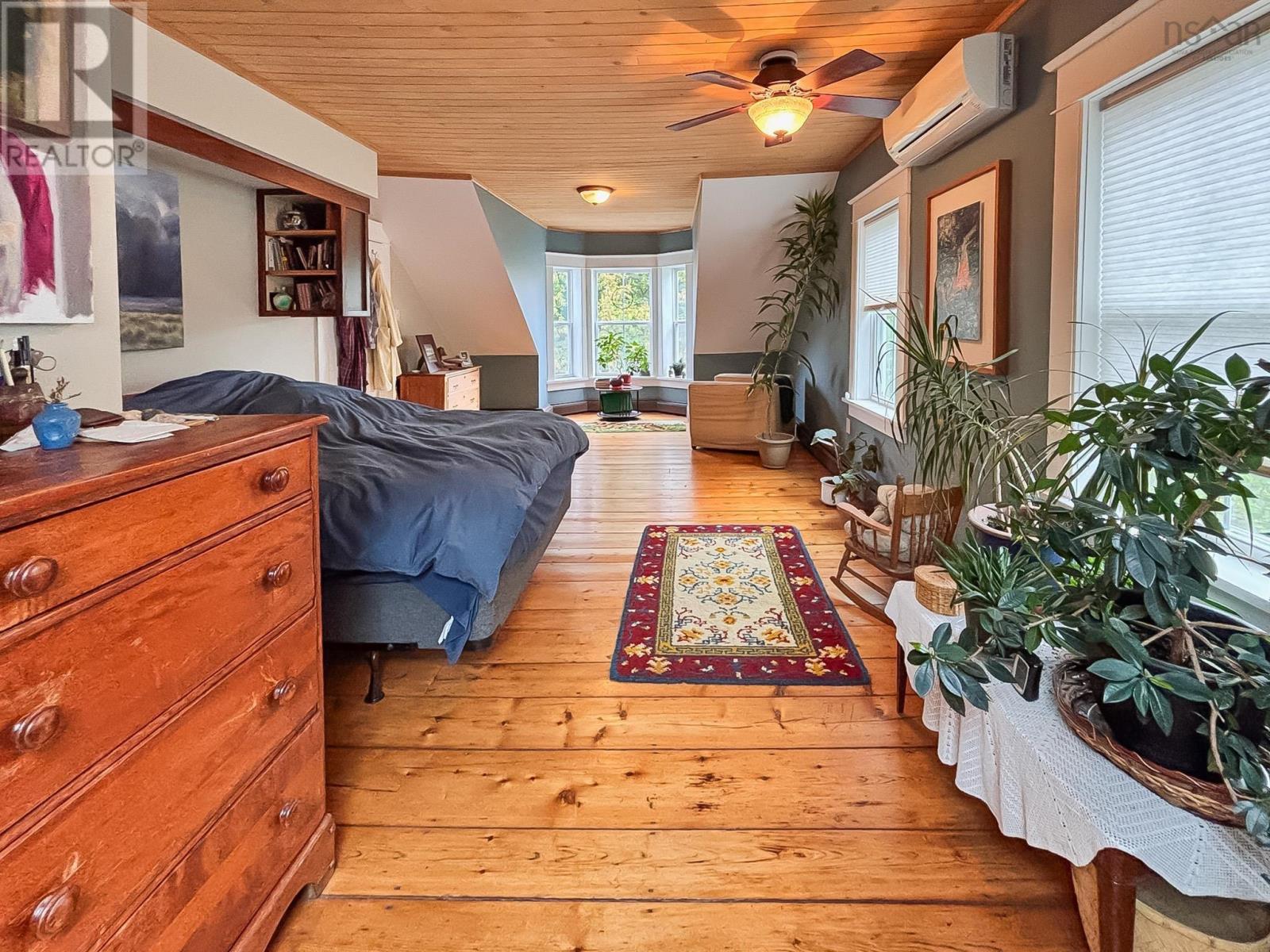 57 King Street, Bridgewater, Nova Scotia  B4V 1A1 - Photo 31 - 202522859