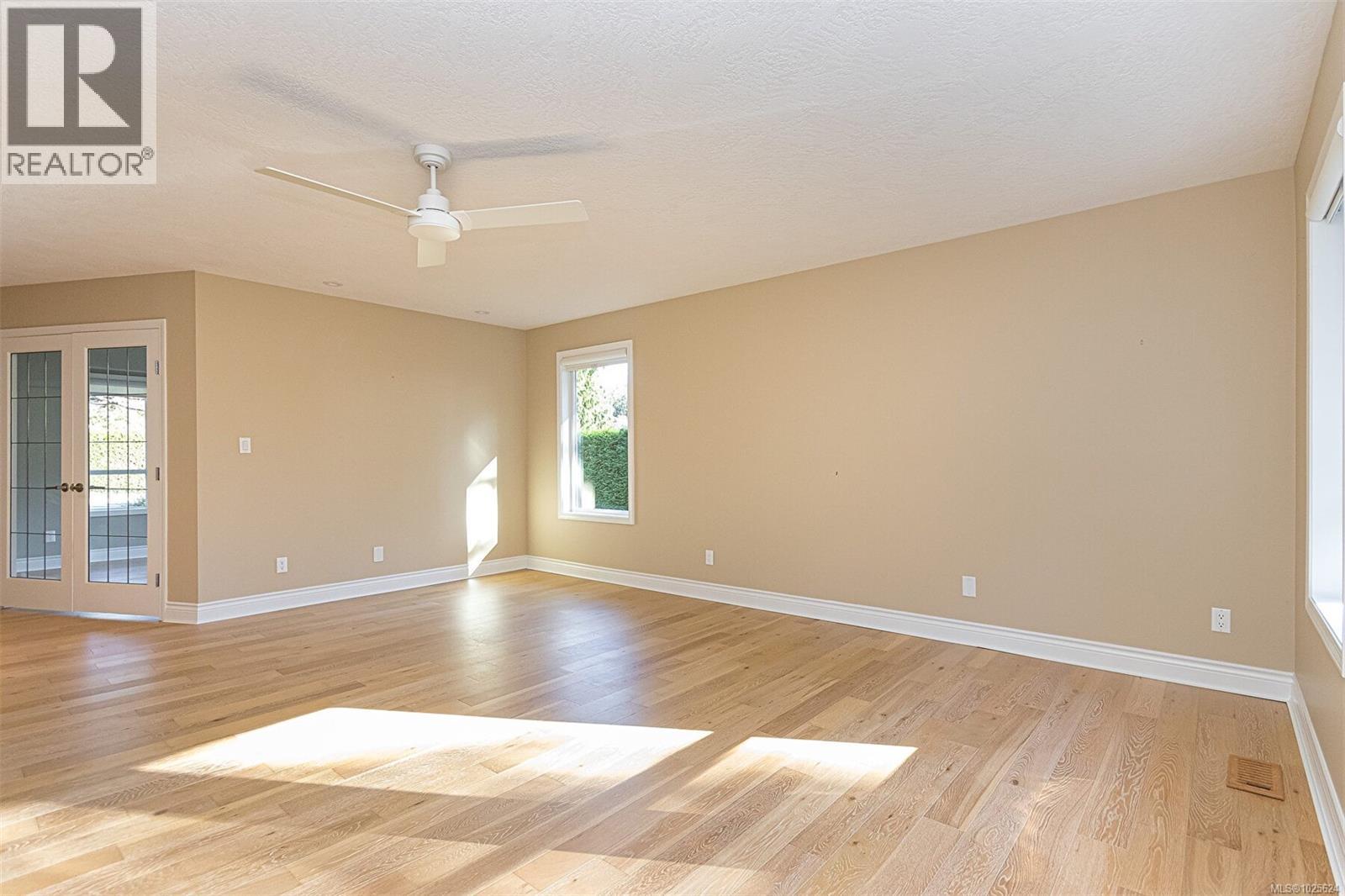 8619 Kingcome Cres, North Saanich, British Columbia  V8L 5C8 - Photo 8 - 1025624