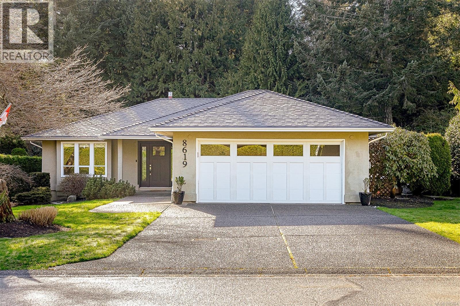 8619 Kingcome Cres, North Saanich, British Columbia  V8L 5C8 - Photo 2 - 1025624