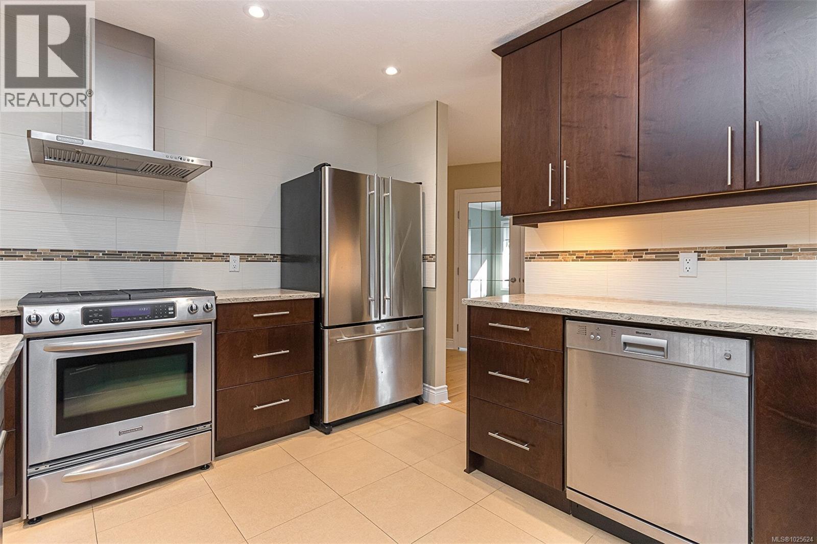 8619 Kingcome Cres, North Saanich, British Columbia  V8L 5C8 - Photo 13 - 1025624