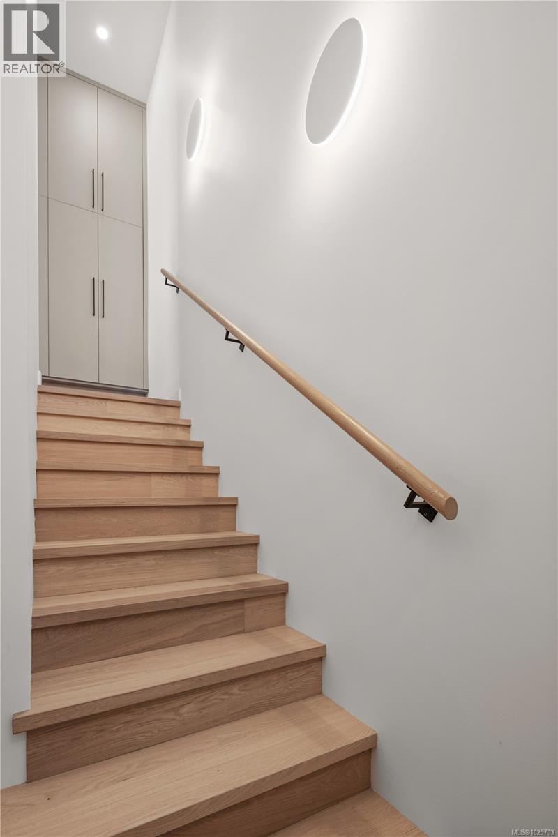 9 907 Redfern St W, Victoria, British Columbia  V8S 4G6 - Photo 7 - 1025703