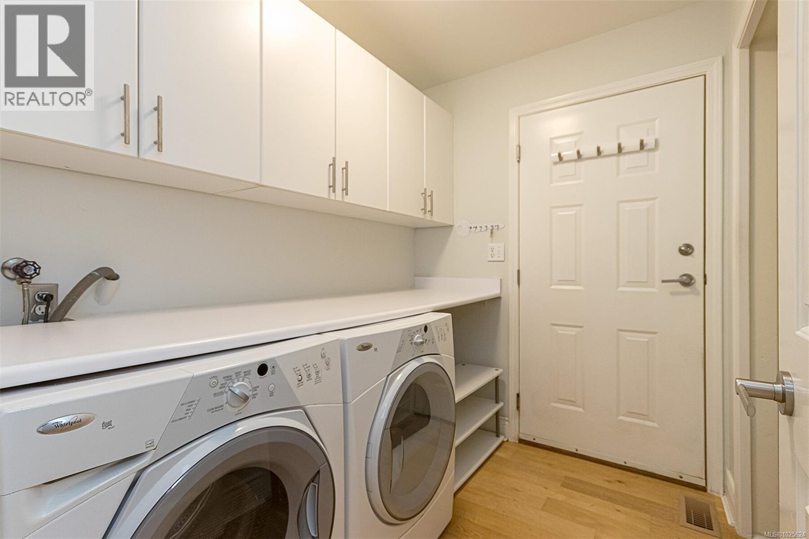 8619 Kingcome Cres, North Saanich, British Columbia  V8L 5C8 - Photo 28 - 1025624