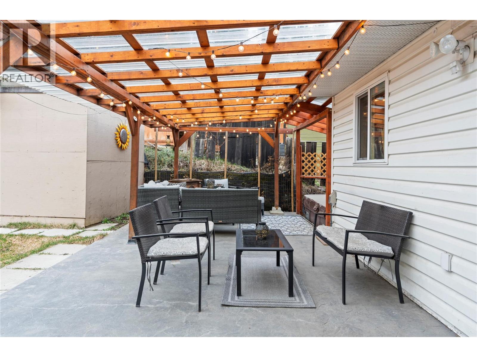 1718 Grandview Avenue, Lumby, British Columbia  V0E 2G0 - Photo 10 - 10374413