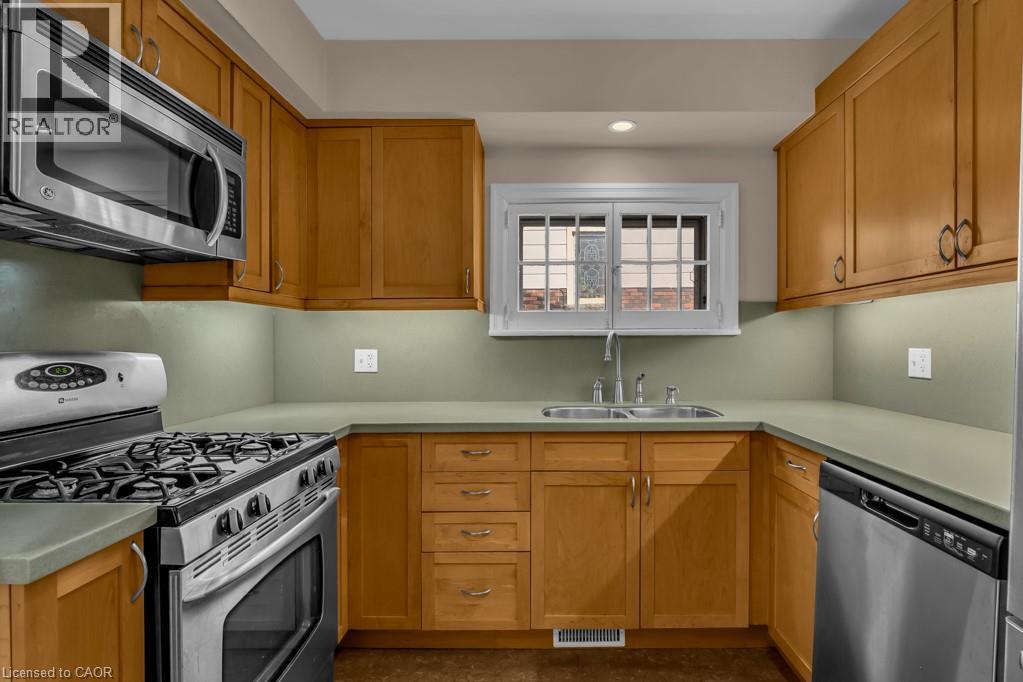 10 Robinson Street S, Grimsby, Ontario  L3M 3C4 - Photo 15 - 40800159