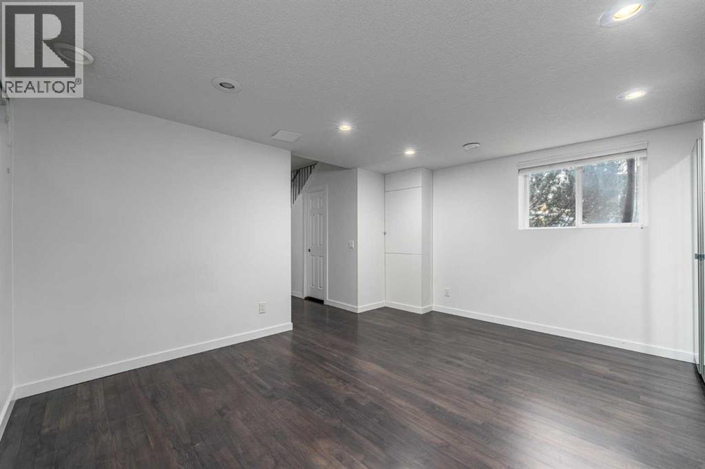 5503 Strathcona Hill Sw, Calgary, Alberta  T3H 1S2 - Photo 27 - A2284461