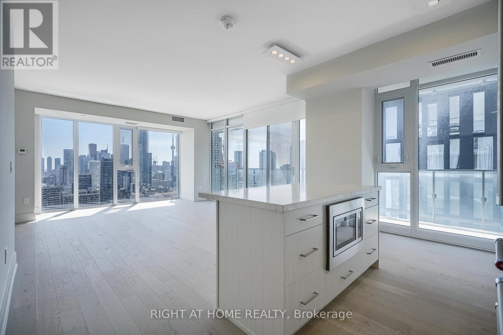 Lph-10 - 50 Wellesley Street E, Toronto, Ontario  M4Y 1G2 - Photo 3 - C12777056