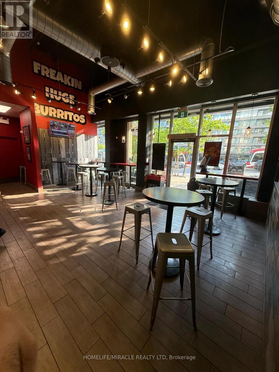 11 Spadina Avenue, Toronto, Ontario  M5V 3X8 - Photo 3 - C12777088