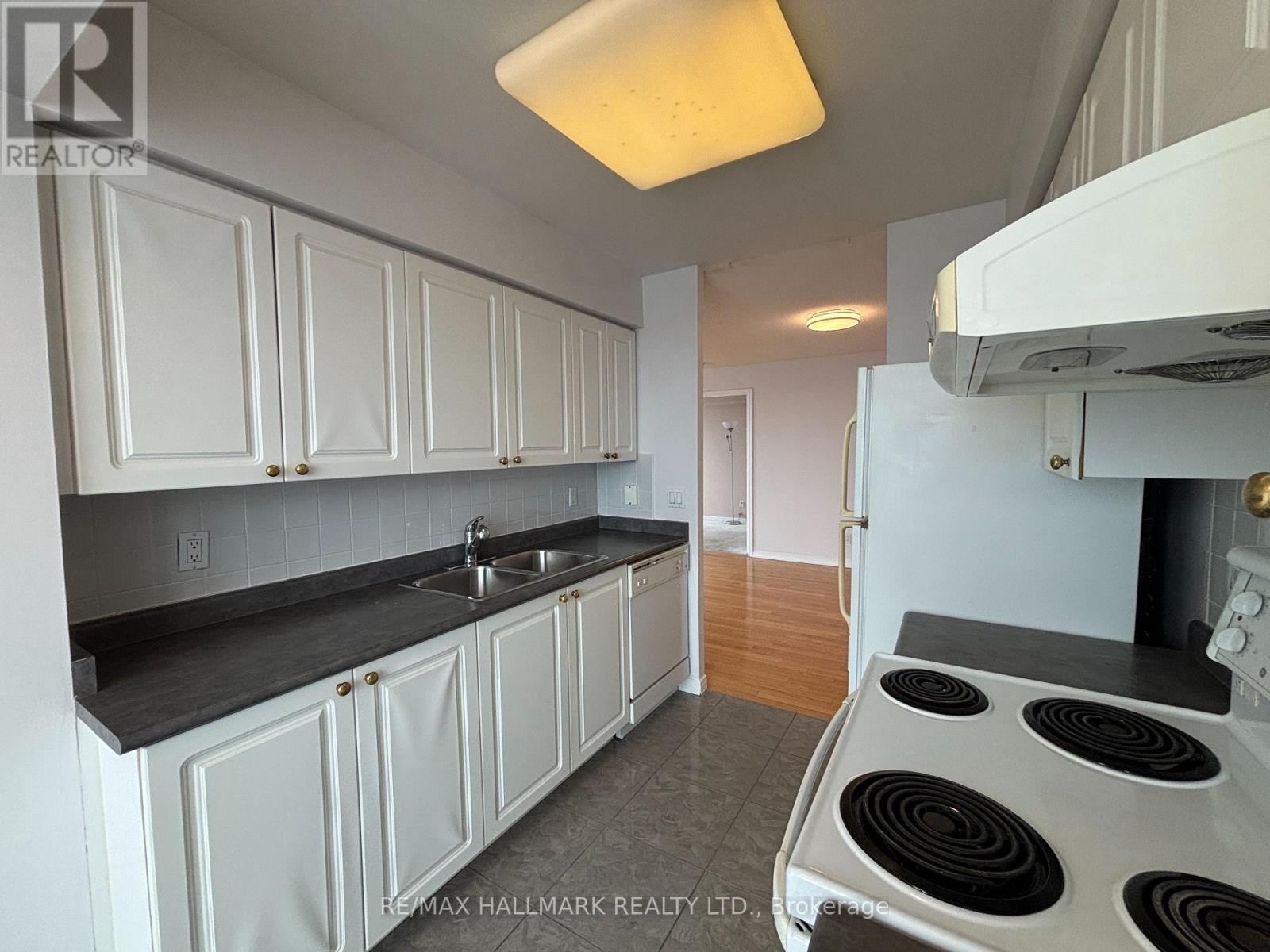 2705 - 33 Empress Avenue, Toronto (Willowdale East), Ontario  M2N 6Y7 - Photo 15 - C12777092