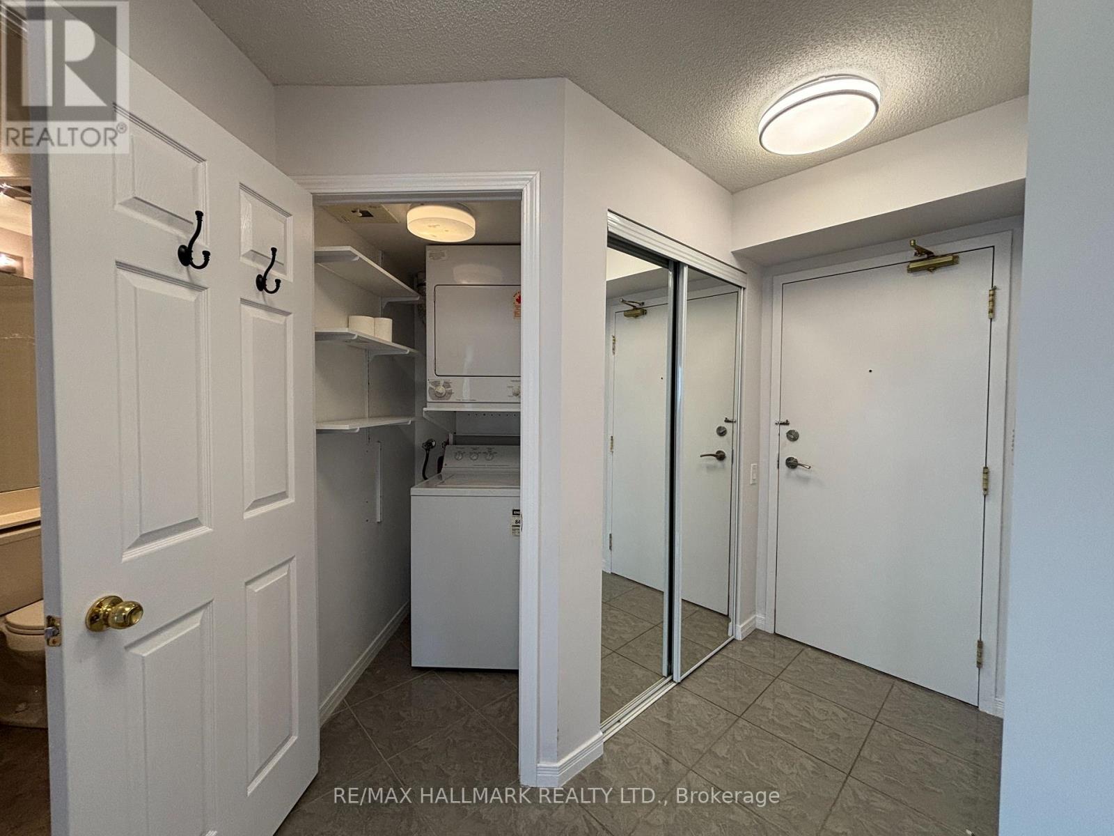 2705 - 33 Empress Avenue, Toronto (Willowdale East), Ontario  M2N 6Y7 - Photo 8 - C12777092