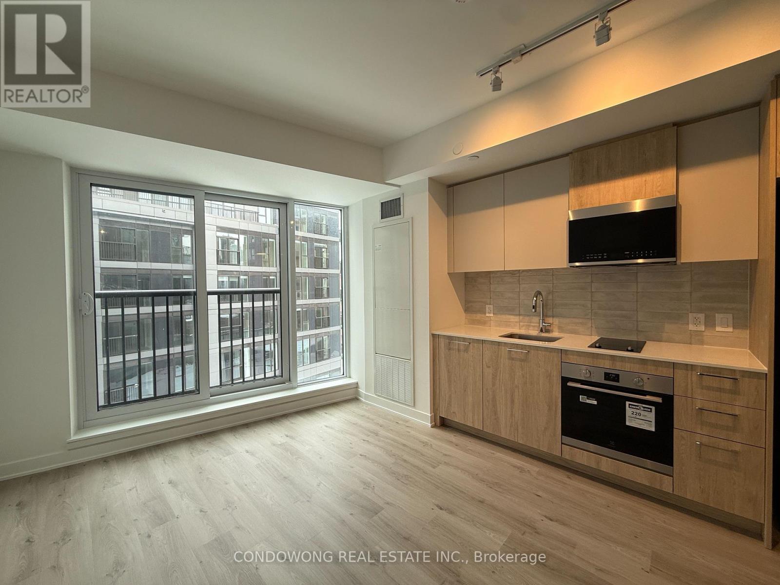 536 - 30 DREAMERS WAY, Toronto, Ontario