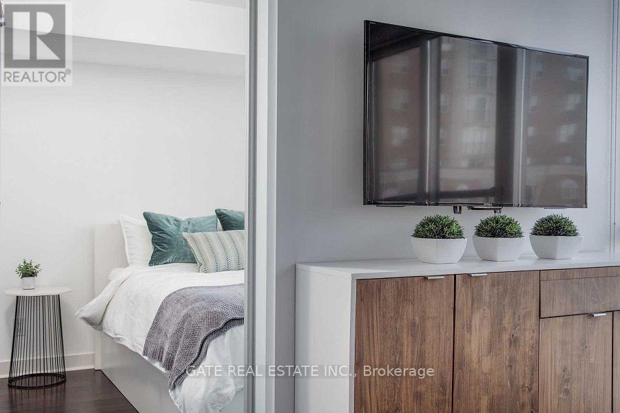 801 - 320 Richmond Street E, Toronto, Ontario  M5A 1P9 - Photo 12 - C12777180