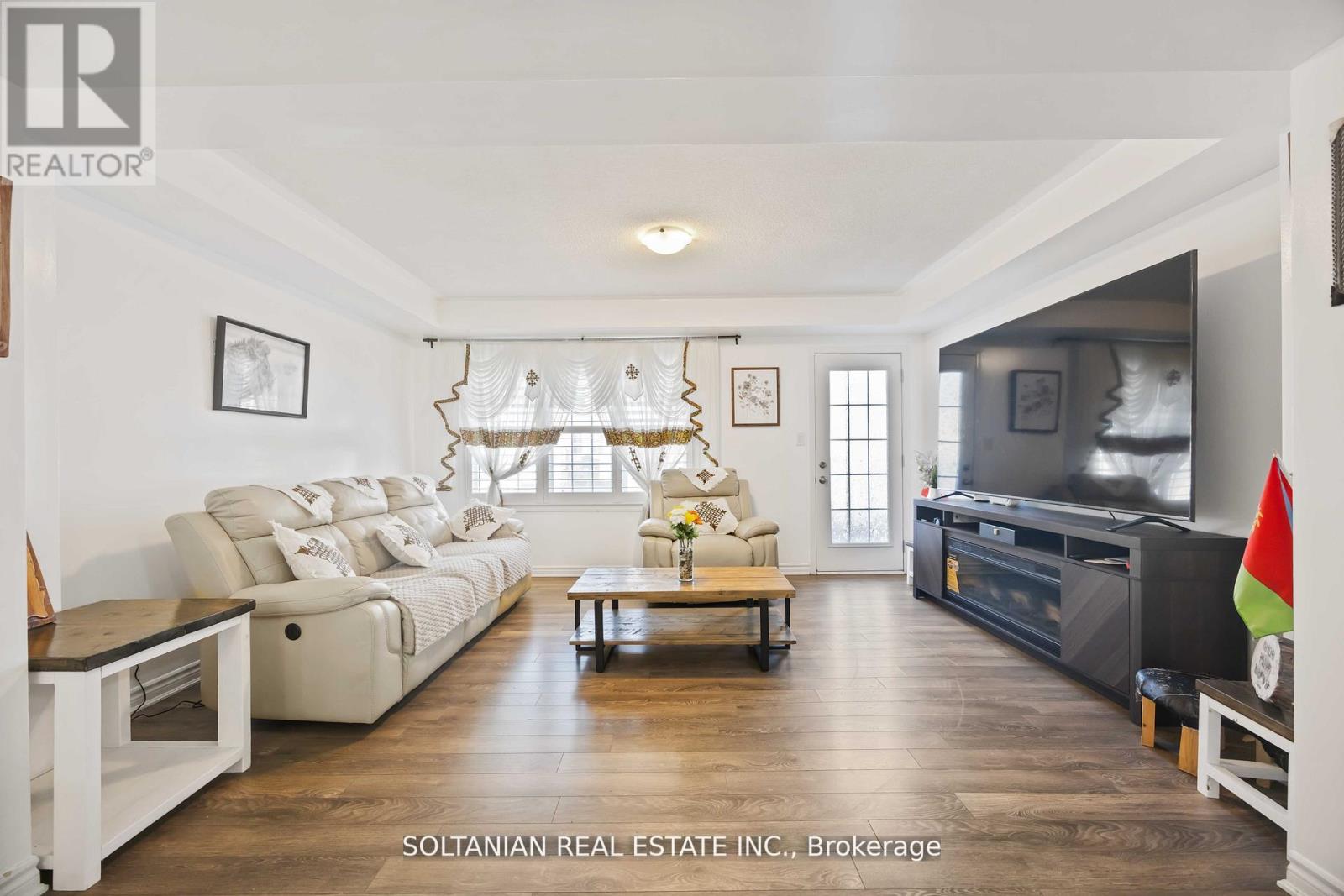 1103 Silk Street, Pickering, Ontario  L1X 0E8 - Photo 5 - E12777130