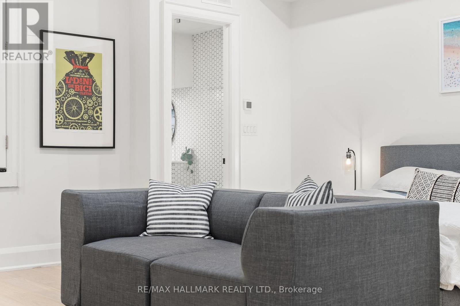 12 Glenside Avenue, Toronto, Ontario  M4L 2T5 - Photo 14 - E12777178