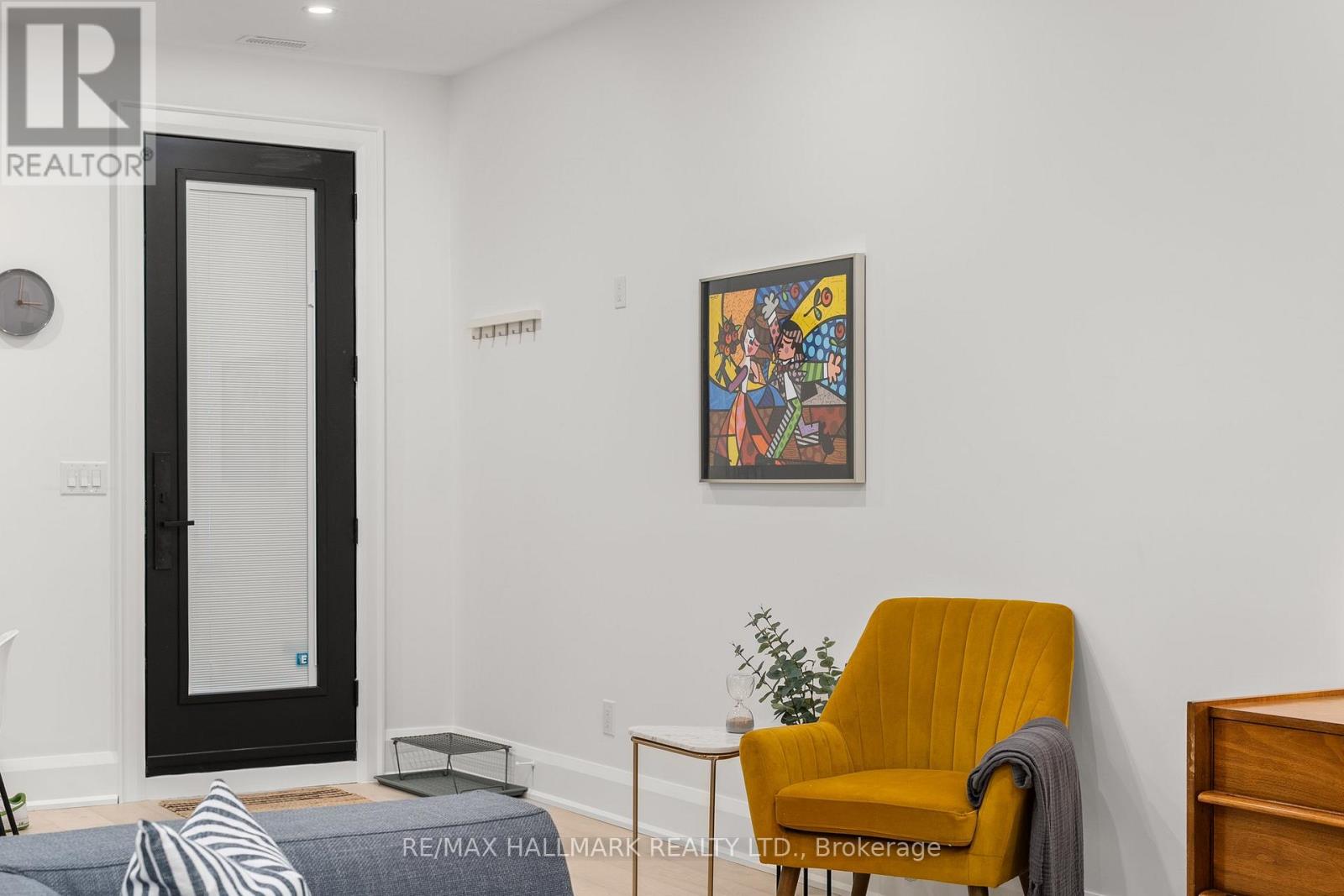 12 Glenside Avenue, Toronto, Ontario  M4L 2T5 - Photo 9 - E12777178