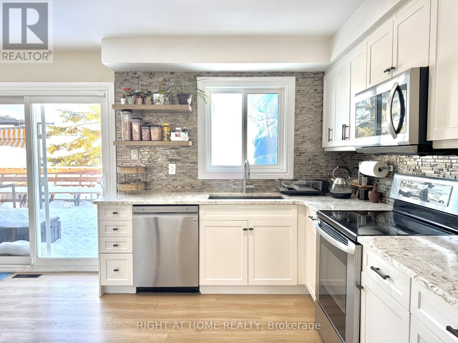 1148 Leslie Drive, Innisfil, Ontario  L9S 2A8 - Photo 12 - N12777116