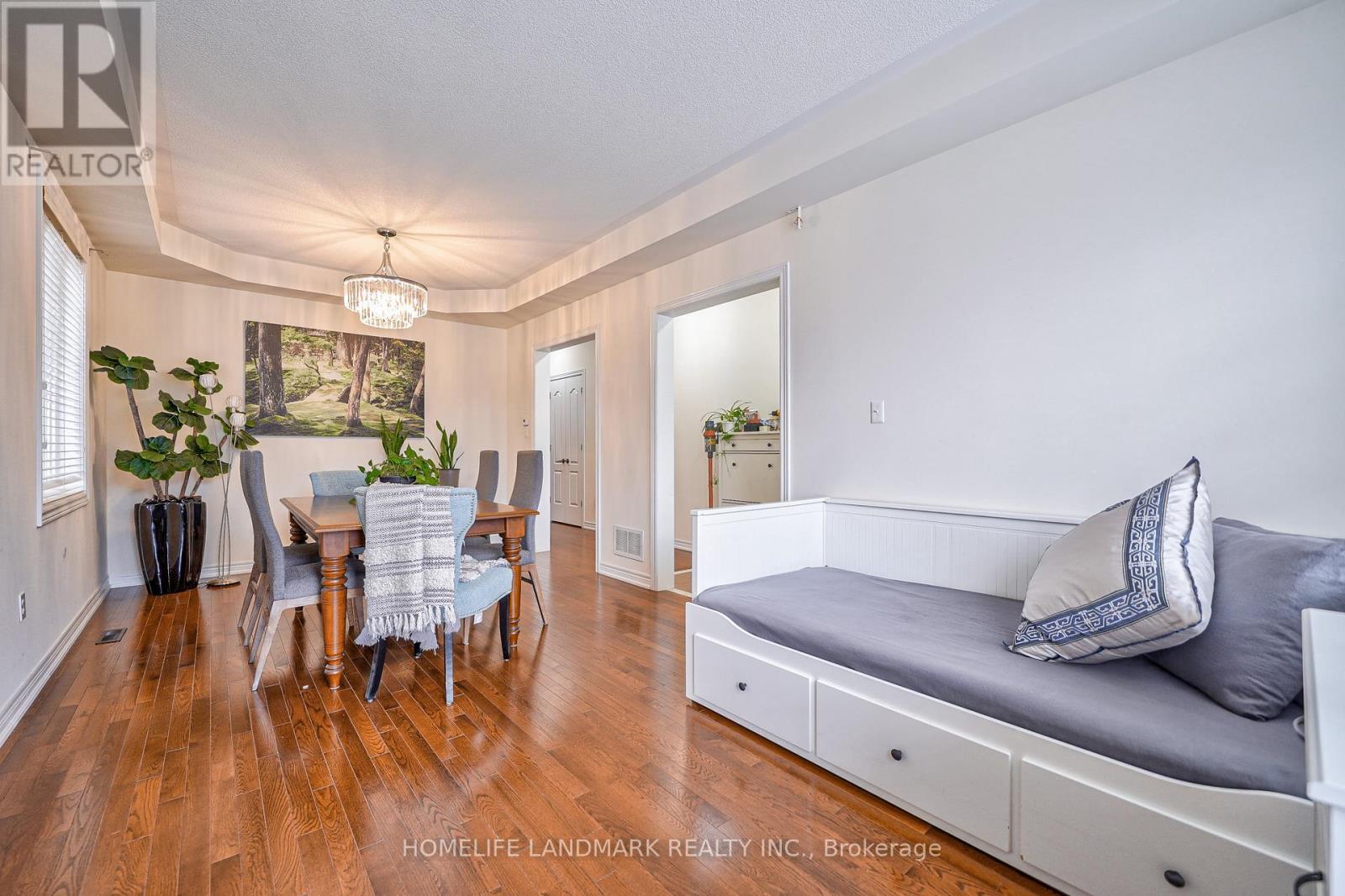 83 Hawksbury Road, Markham, Ontario  L6E 0E8 - Photo 5 - N12777128