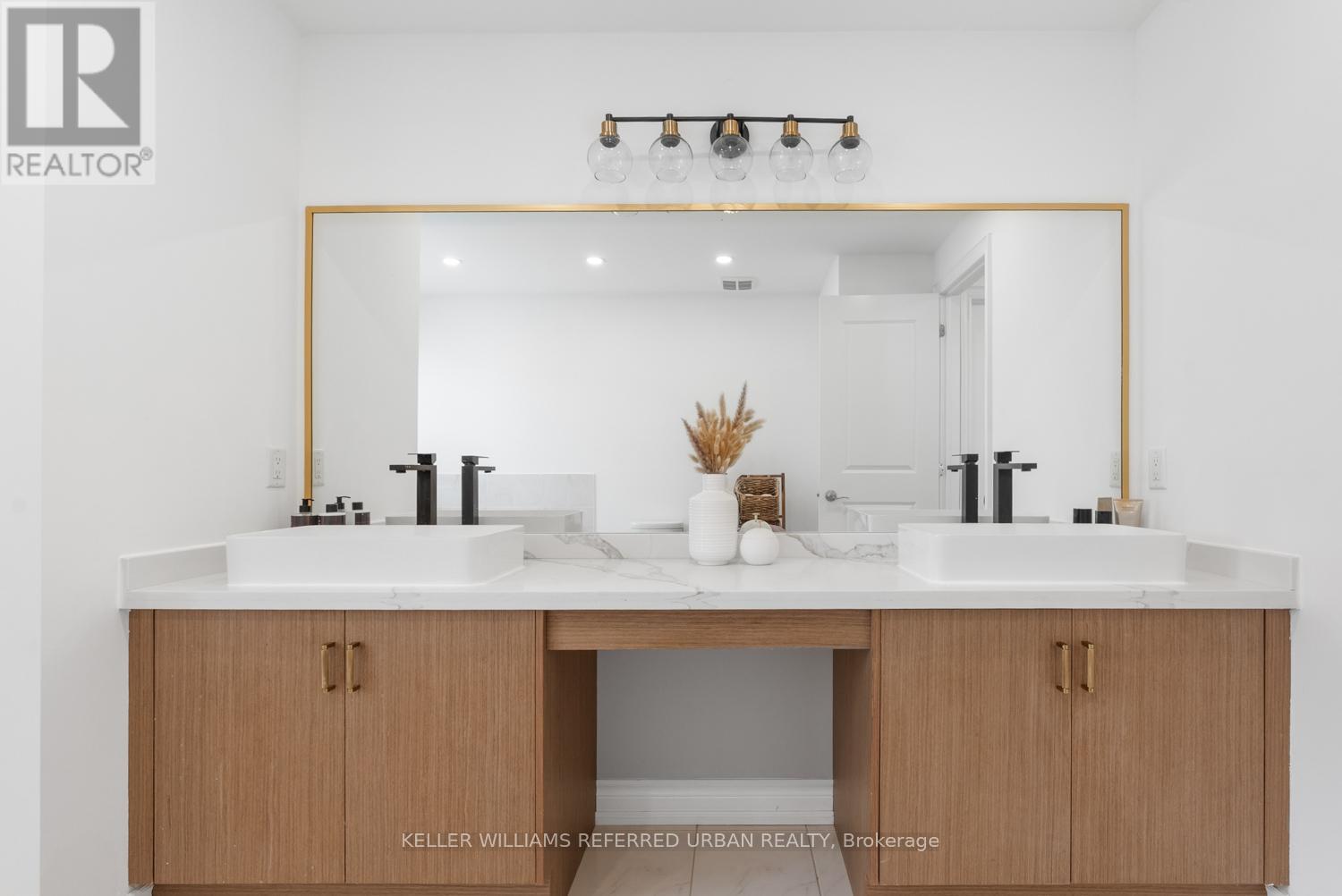 17 Bighorn Trail, King, Ontario  L7B 0A5 - Photo 22 - N12777210