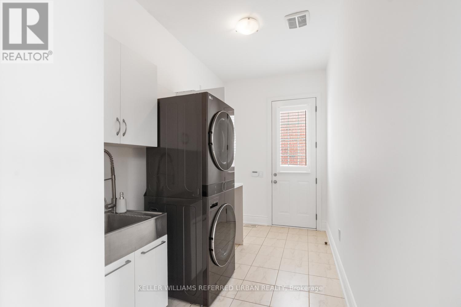 17 Bighorn Trail, King, Ontario  L7B 0A5 - Photo 33 - N12777210