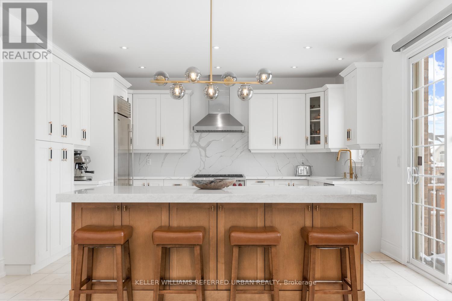 17 Bighorn Trail, King, Ontario  L7B 0A5 - Photo 7 - N12777210