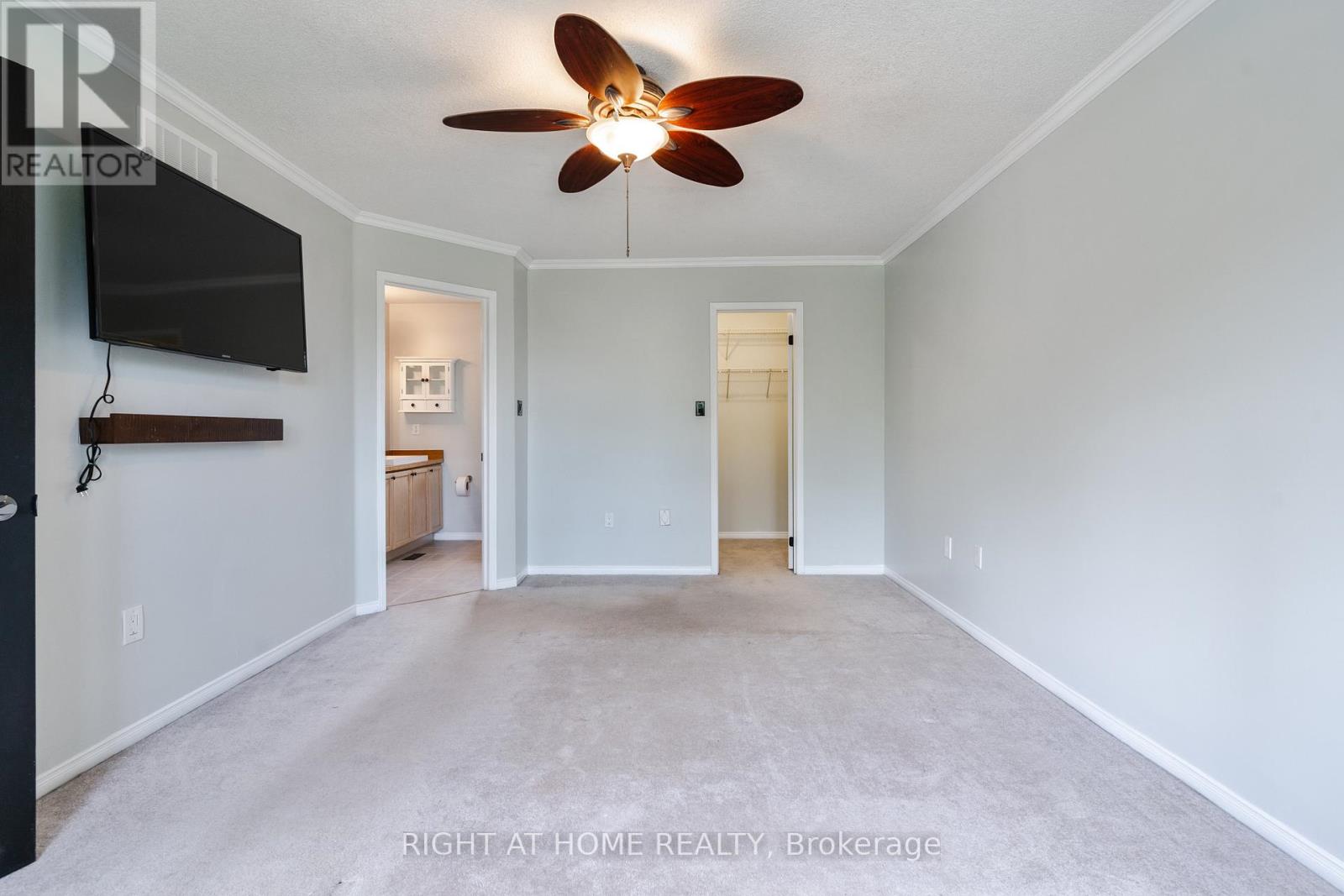 4 Prince Edward Place, Barrie (Innis-Shore), Ontario  L4M 7J5 - Photo 26 - S12777074