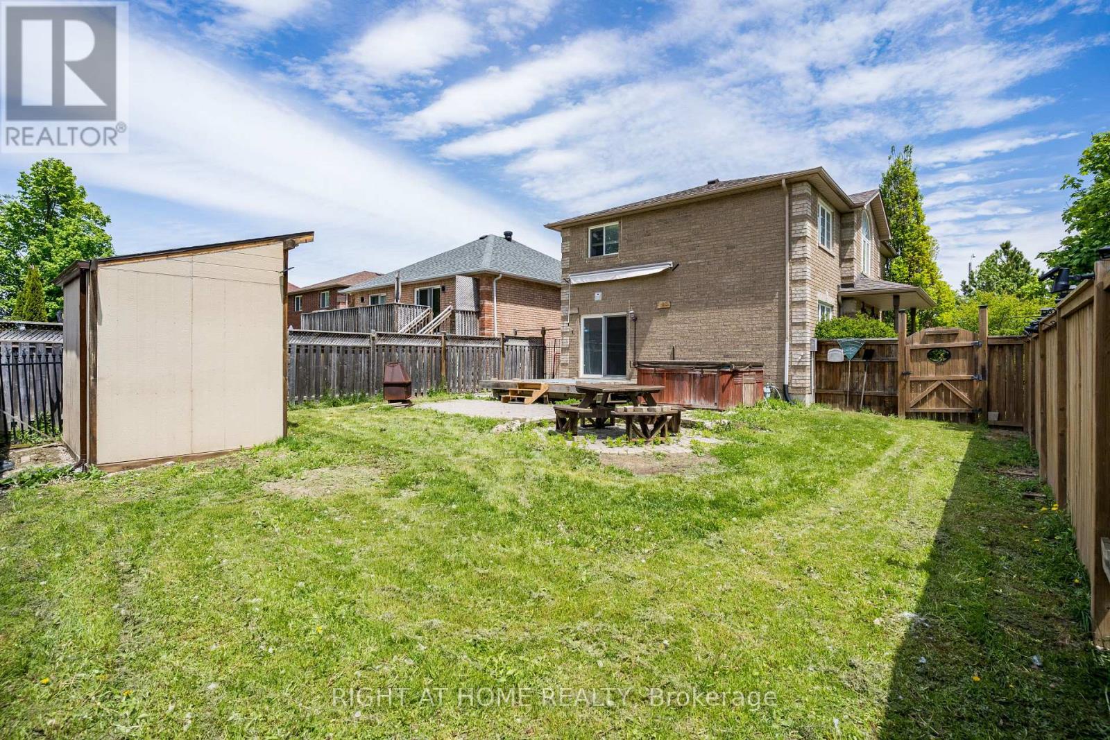 4 Prince Edward Place, Barrie (Innis-Shore), Ontario  L4M 7J5 - Photo 50 - S12777074