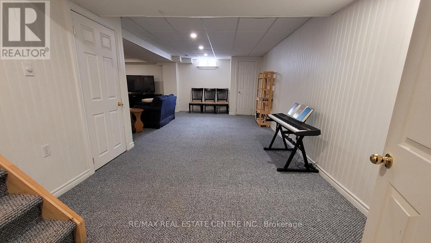 10 - 130 Robert Street, Milton, Ontario  L9T 6E3 - Photo 31 - W12759928