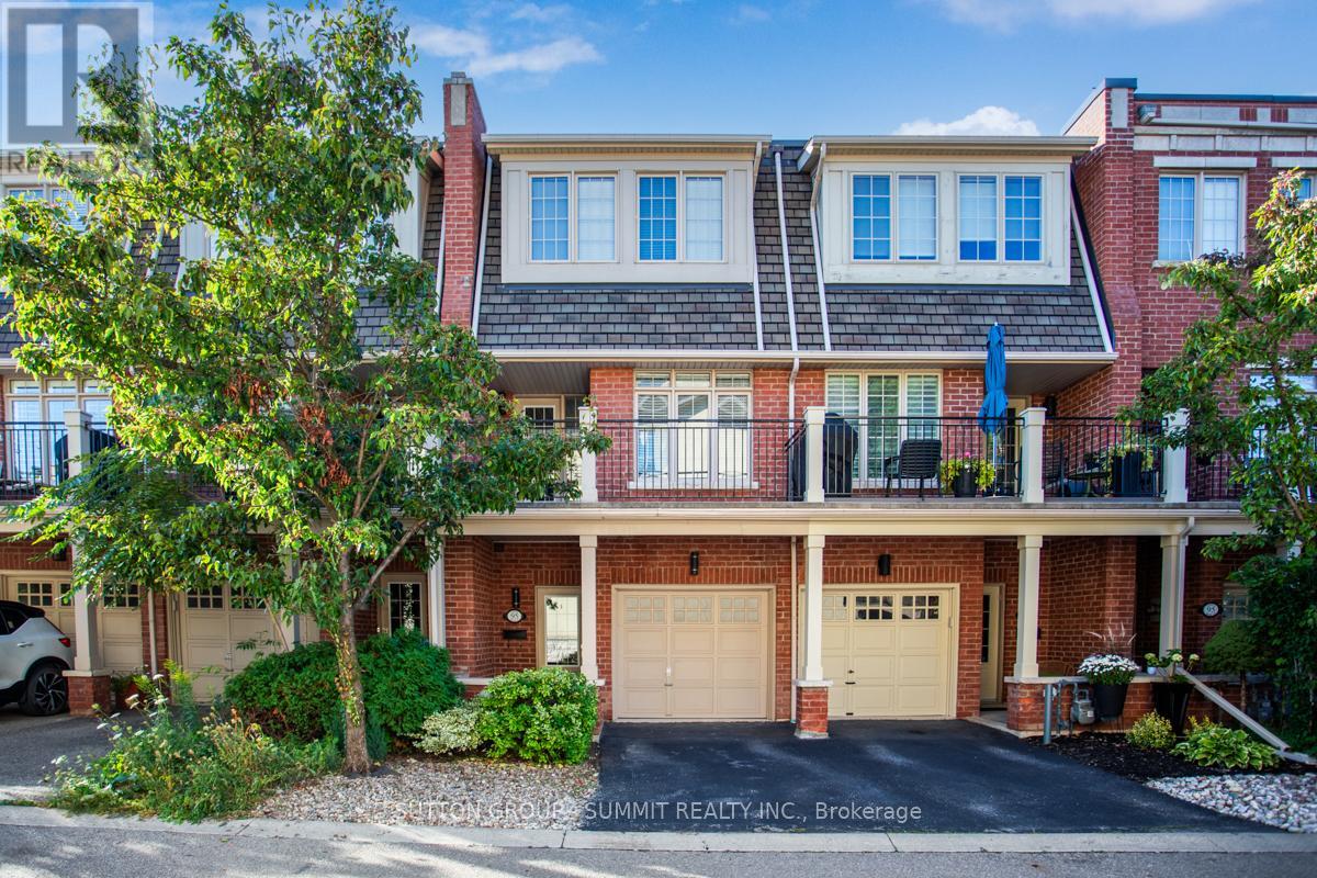 90 Lakeshore Road W, Oakville, Ontario  L6K 1E1 - Photo 2 - W12777012