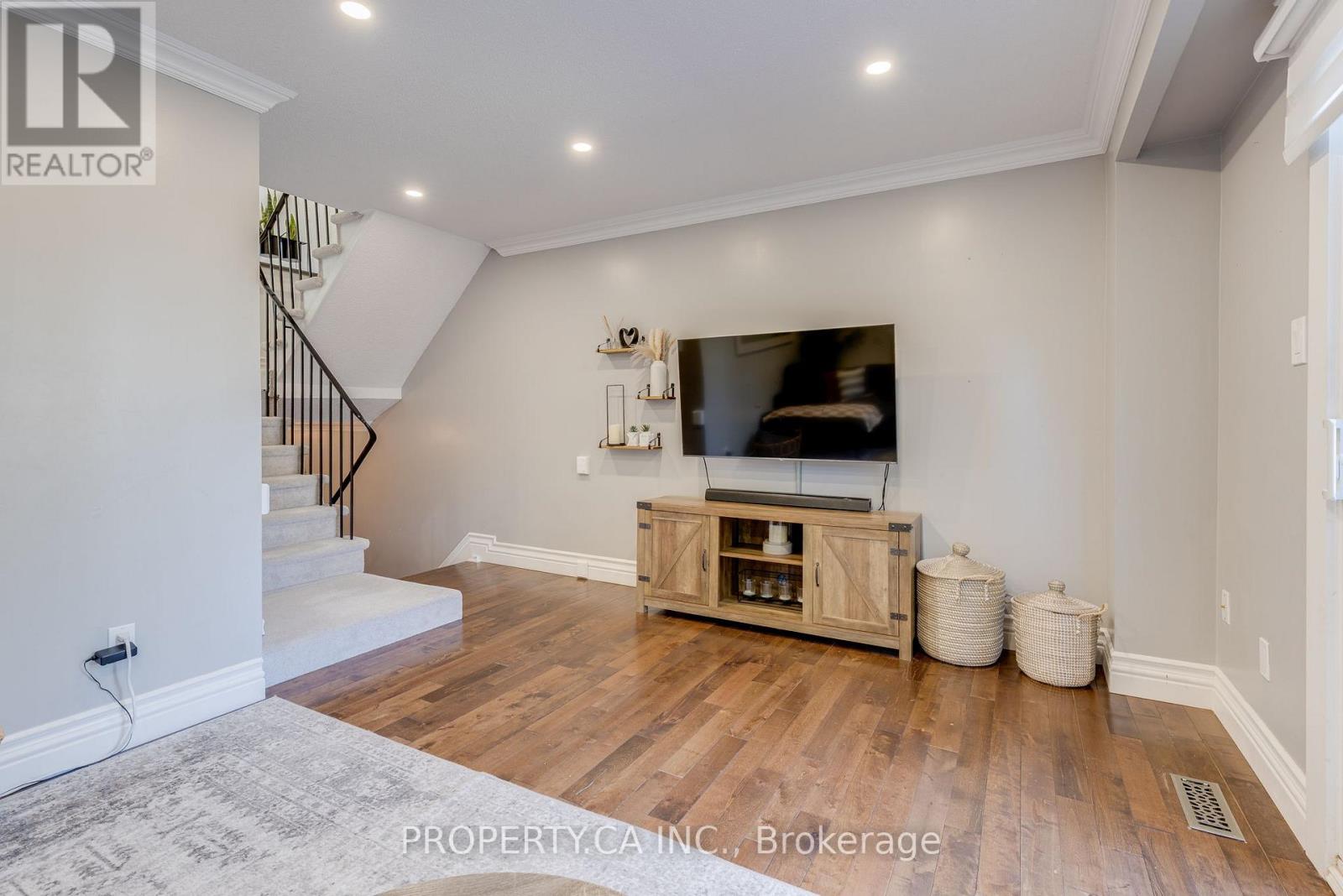 45 - 235 Bronte Street S, Milton, Ontario  L9T 3V8 - Photo 4 - W12777052