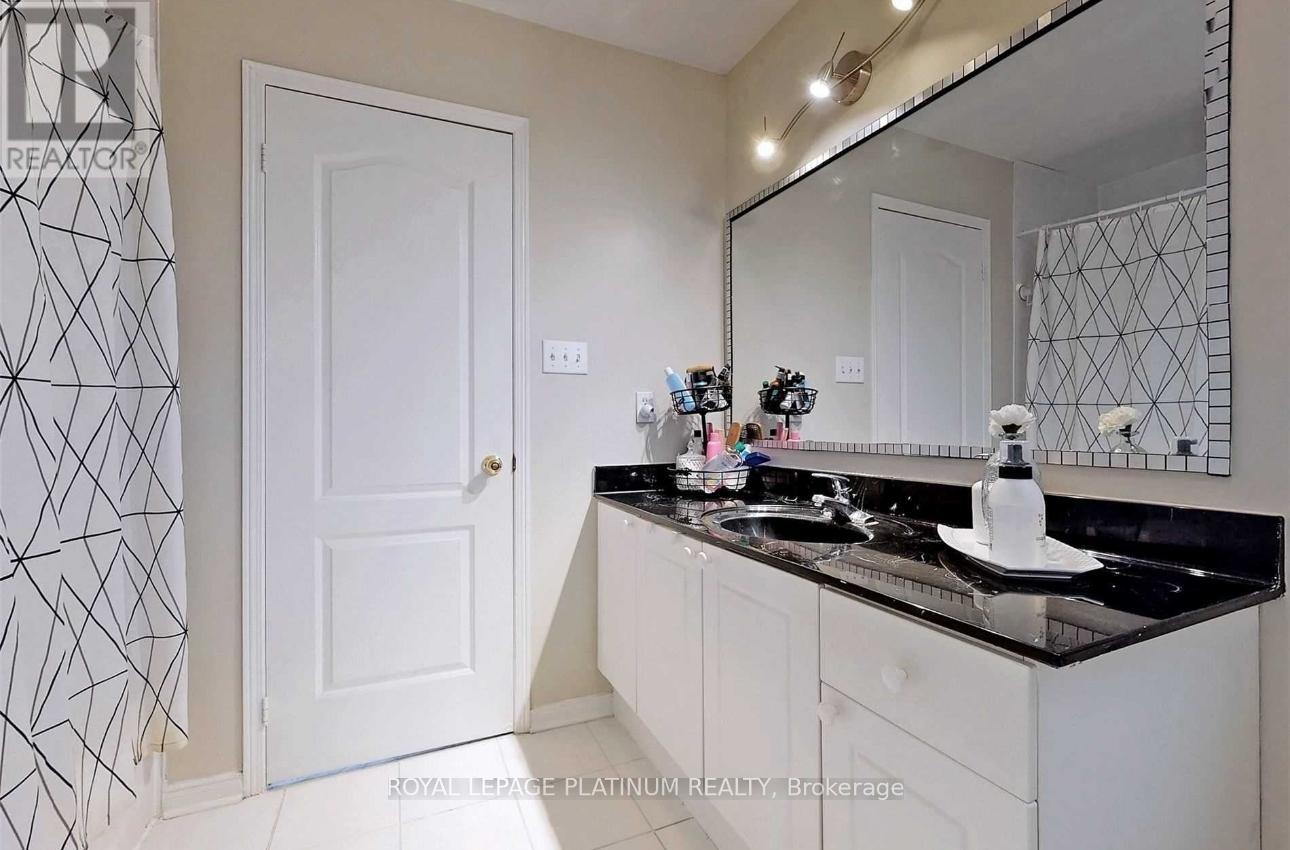 22 Rivermere Court, Brampton, Ontario  L7A 1R4 - Photo 26 - W12777064