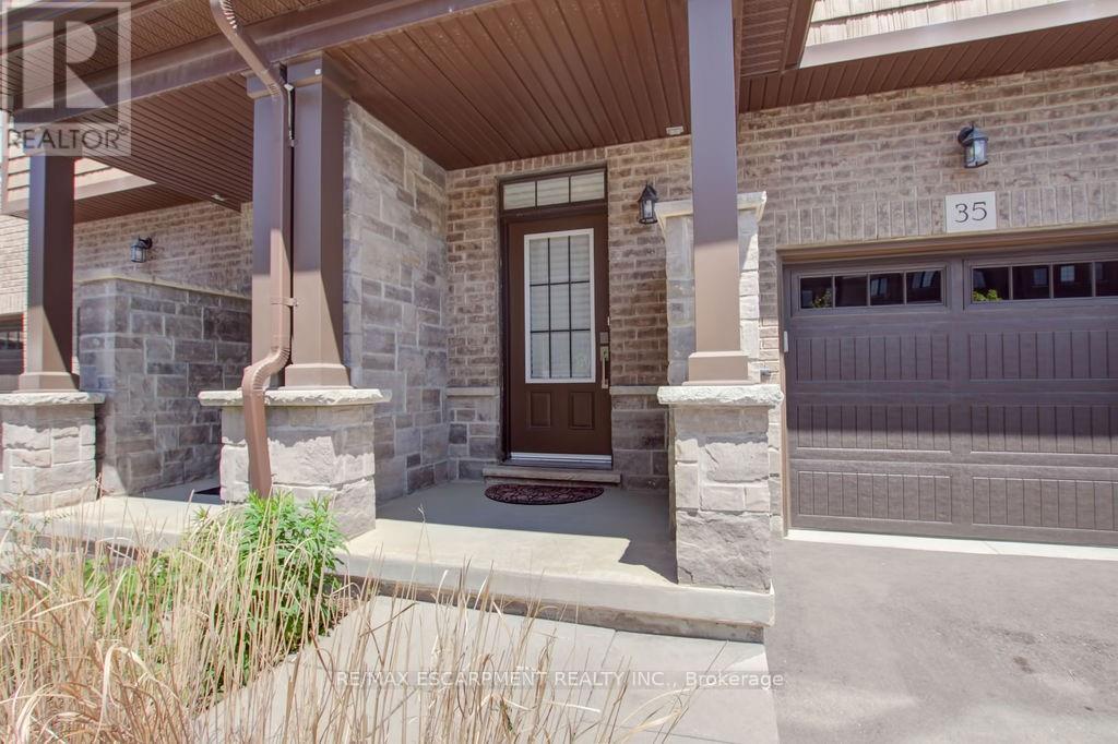 35 - 445 Ontario Street S, Milton (Tm Timberlea), Ontario  L9T 9K3 - Photo 2 - W12777120