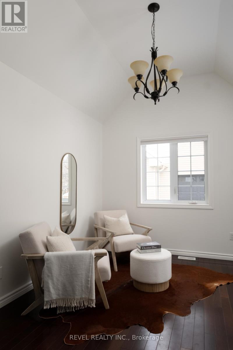 104 Charles Street, Halton Hills, Ontario  L7G 2M9 - Photo 17 - W12777184