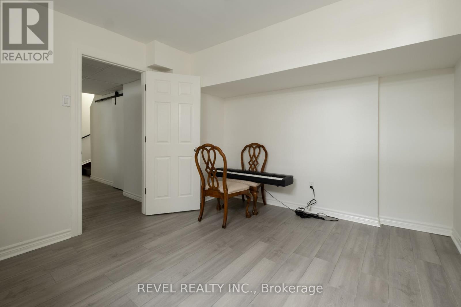 104 Charles Street, Halton Hills, Ontario  L7G 2M9 - Photo 29 - W12777184