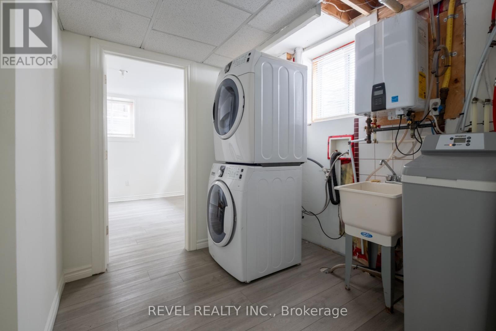 104 Charles Street, Halton Hills, Ontario  L7G 2M9 - Photo 33 - W12777184