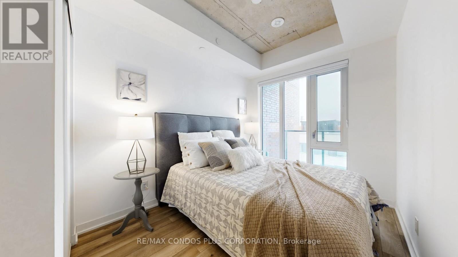 402 - 1808 St Clair Avenue W, Toronto, Ontario  M6N 0C1 - Photo 15 - W12777206