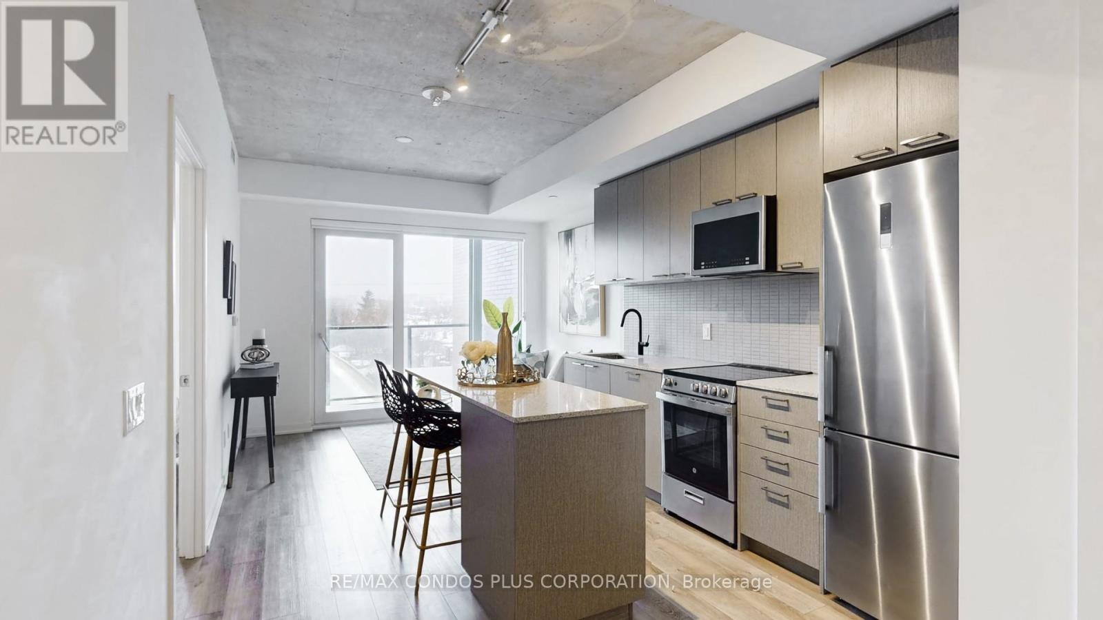 402 - 1808 St Clair Avenue W, Toronto, Ontario  M6N 0C1 - Photo 8 - W12777206