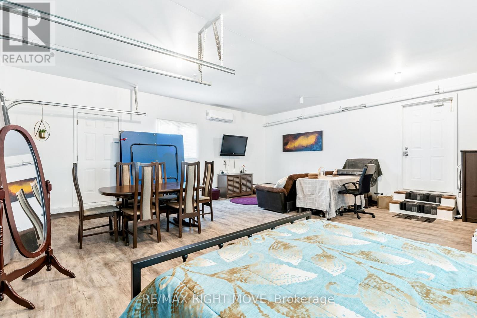 35 Cedar Bay Road, Kawartha Lakes (Carden), Ontario  L0K 1B0 - Photo 27 - X12777118